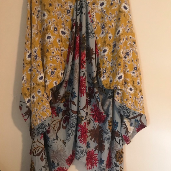 Kimono - Picture 3 of 3